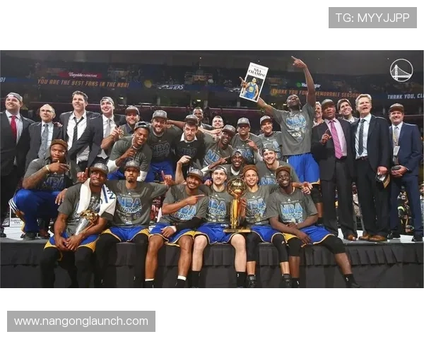 勇士队签约新援 助力球队冲击总冠军目标 一线球员迎来新赛季挑战