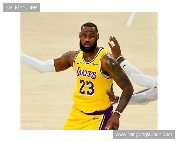 NBA最新赛况：热火惊险对决比分一览全程分析